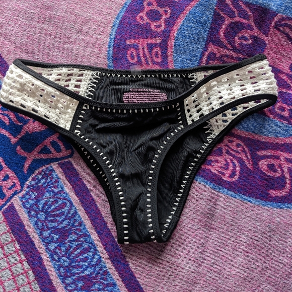 Victoria Secret Carova Crochet Bikini Set - Picture 2 of 9